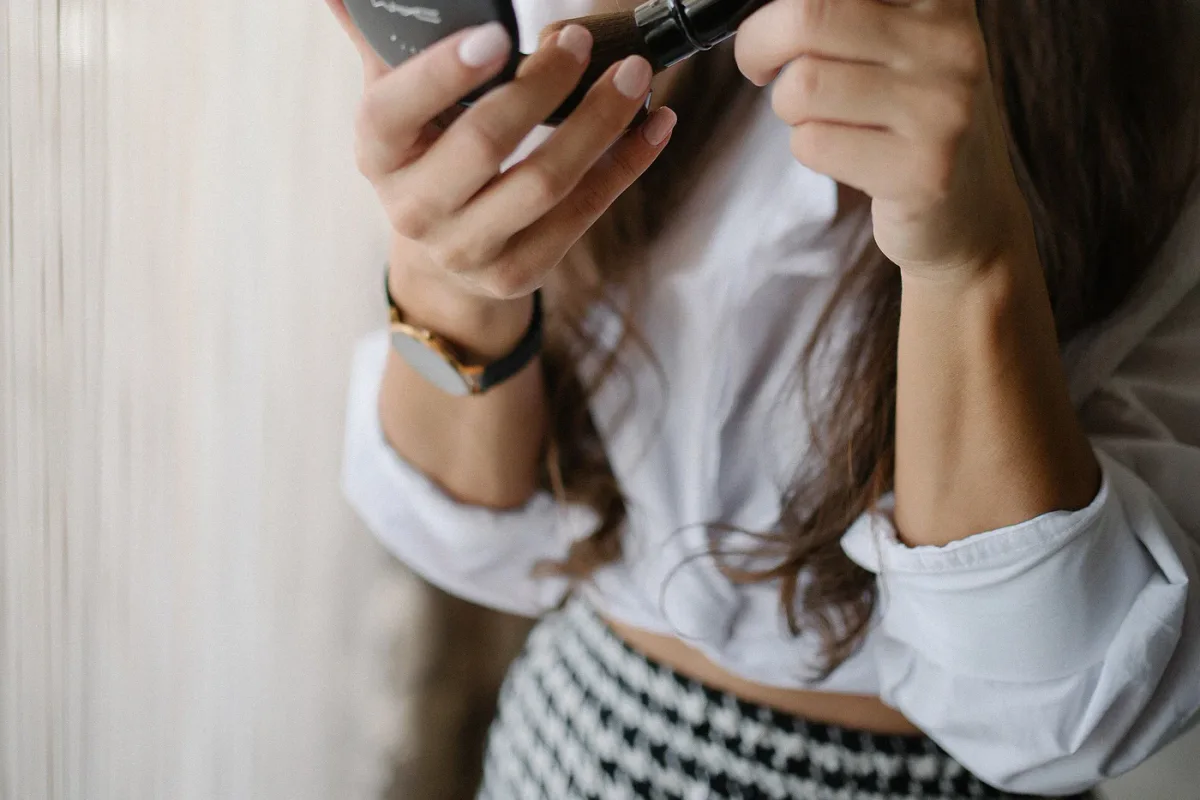 Real-life beauty routine scene for a beginner makeup bag: the first seven products worth buying