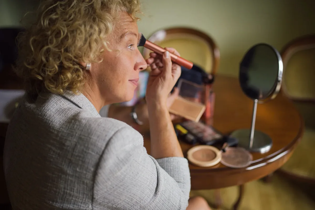 Real-life beauty routine scene for the five-minute work makeup routine that still looks considered